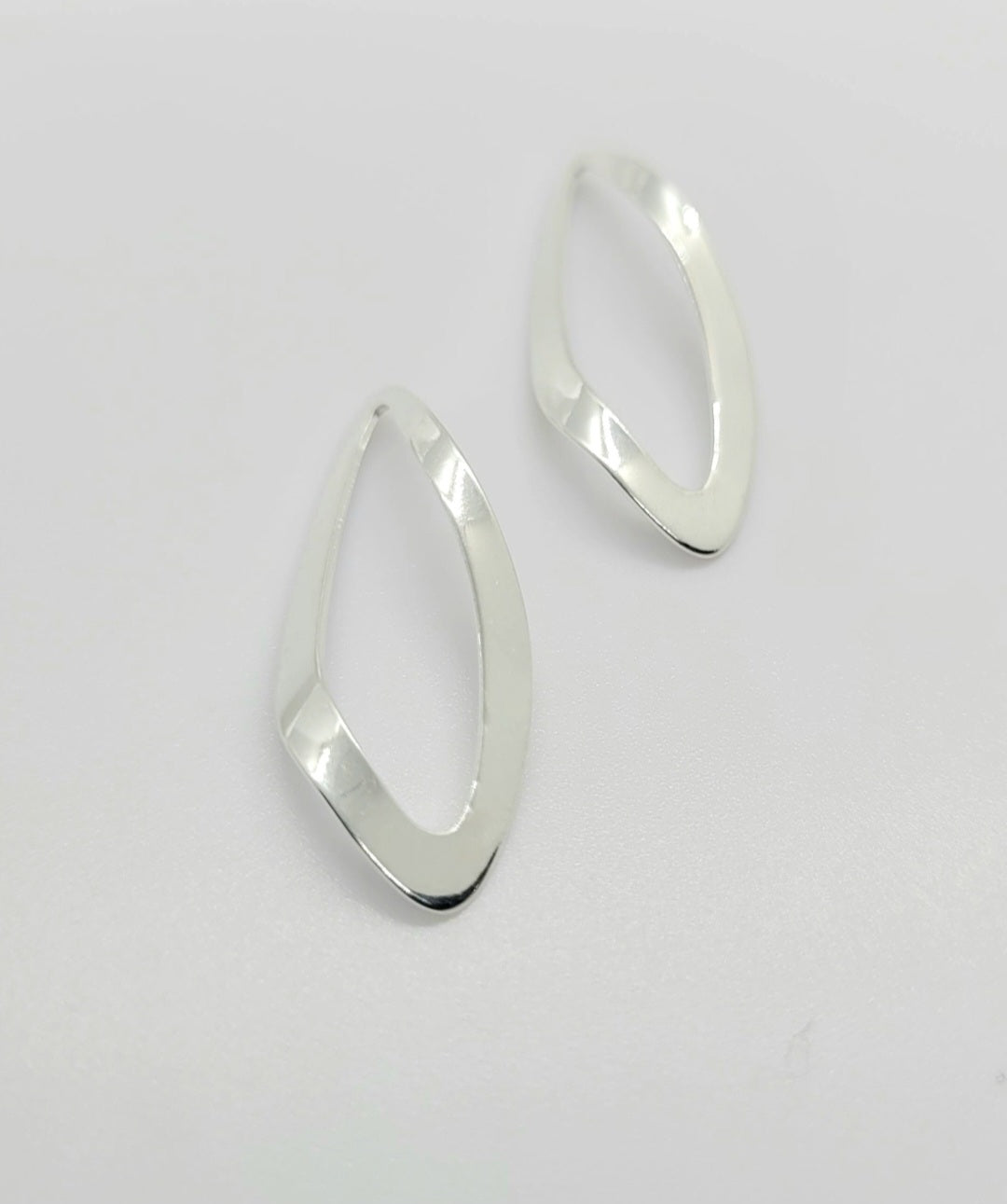 .925 Sterling Silver Twisted Pendant / Earring Feature