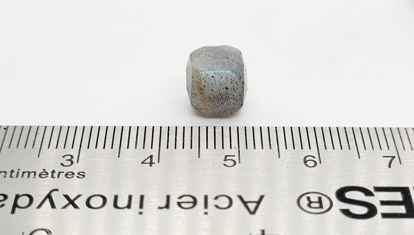 8 mm Rounded Cube - Labradorite Gemstone