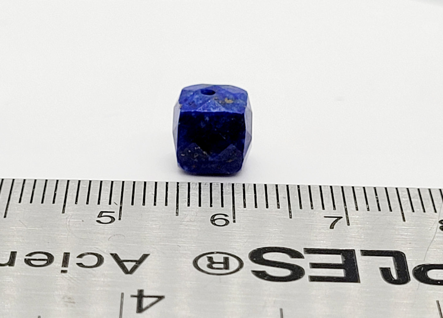 8 mm Rounded Cube - Sodalite