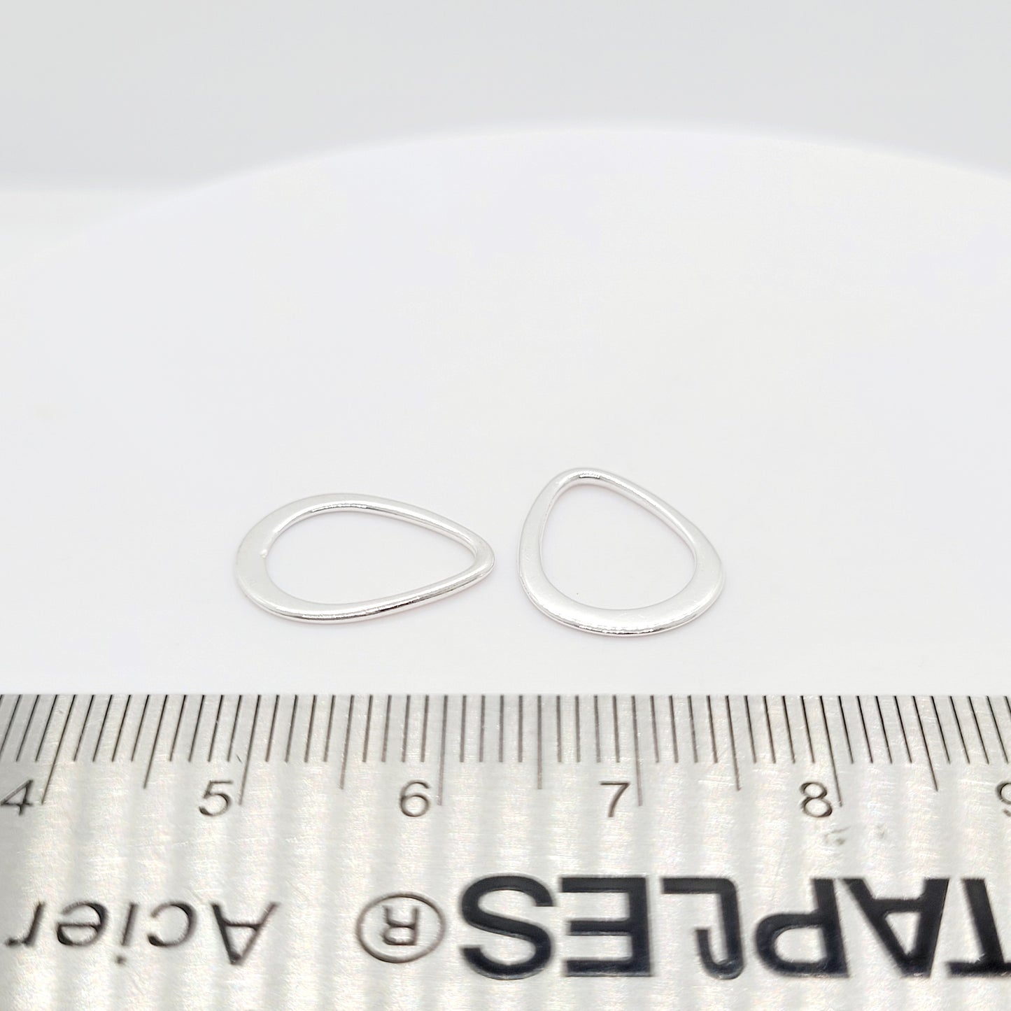 .925 Sterling Silver Teardrop Connector