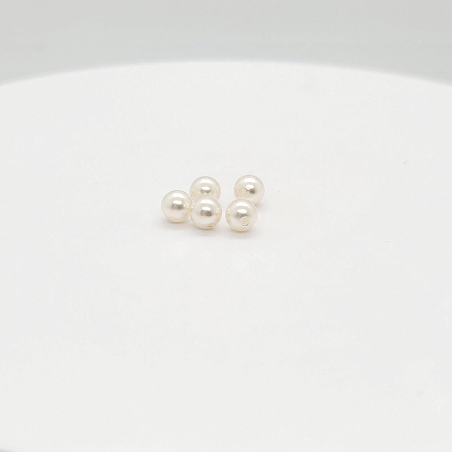 Preciosa Maxima Nacre Pearl - 4 mm White