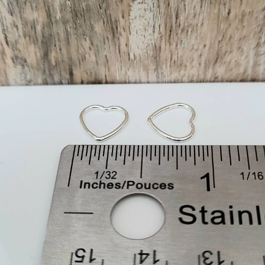 .925 Sterling Silver Closed Heart Connector Charm