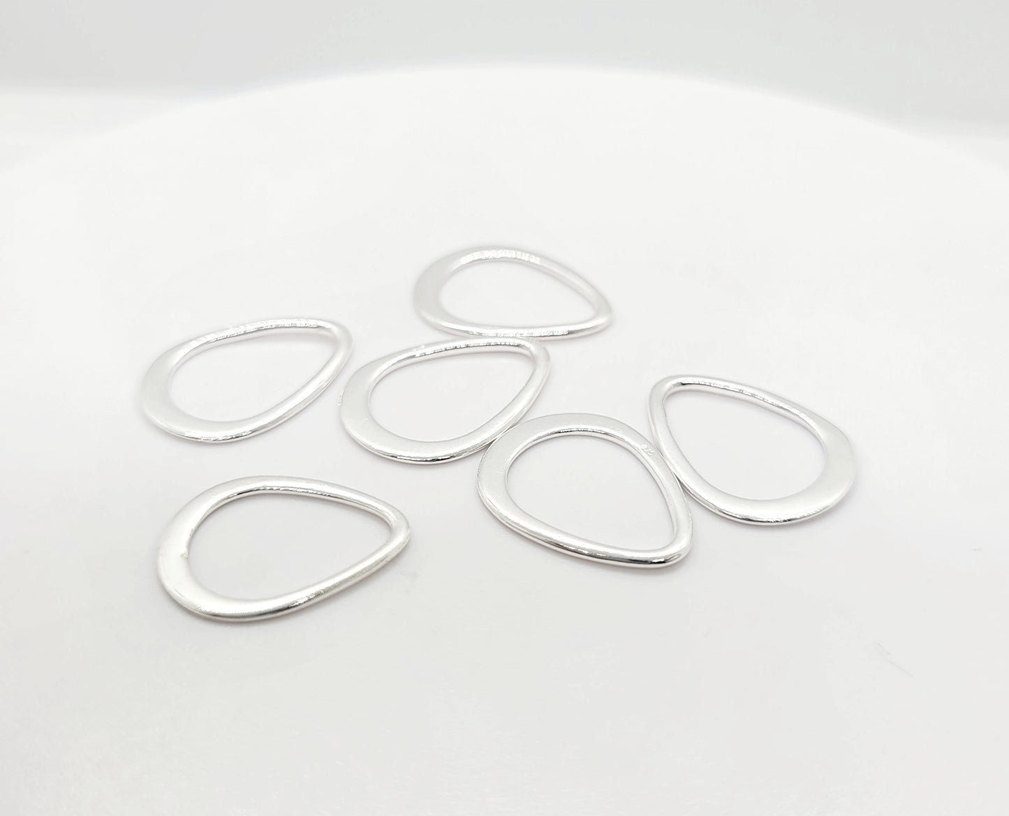 .925 Sterling Silver Teardrop Connector