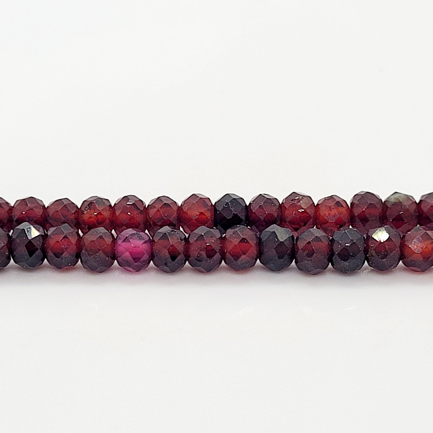 Garnet - Faceted Rondelle 4 x 3 mm