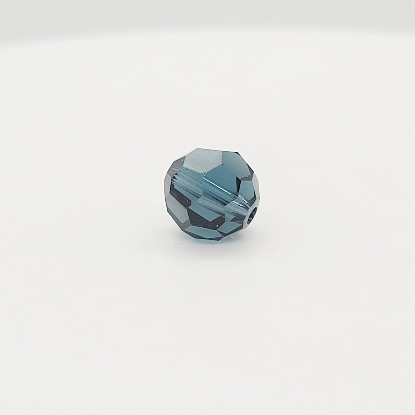 Swarovski Round (5000) Bead - 8 mm