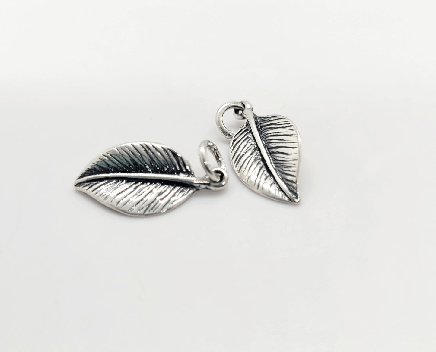 .925 Sterling Silver Leaf Charm Pendant