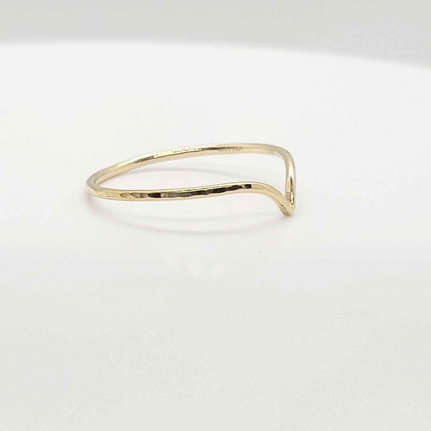 14K Gold Filled Chevron Ring - Hammered