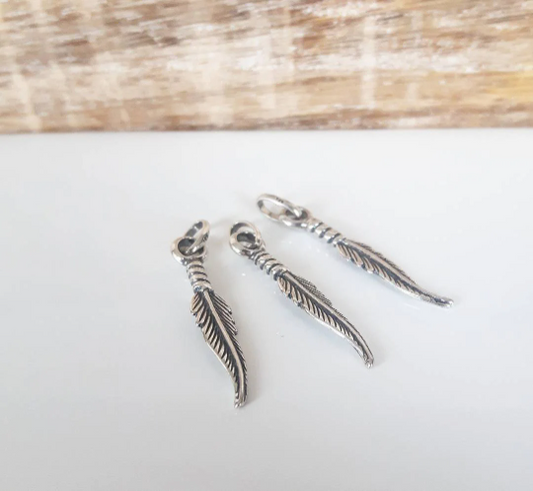 .925 Sterling Silver Feather Charm Pendant