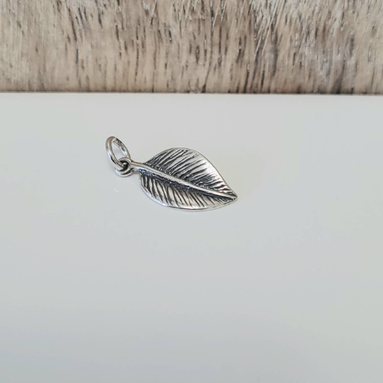 .925 Sterling Silver Leaf Charm Pendant