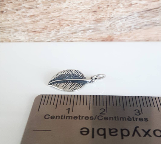 .925 Sterling Silver Leaf Charm Pendant