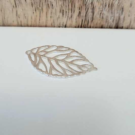 .925 Sterling Silver Leaf Pendant
