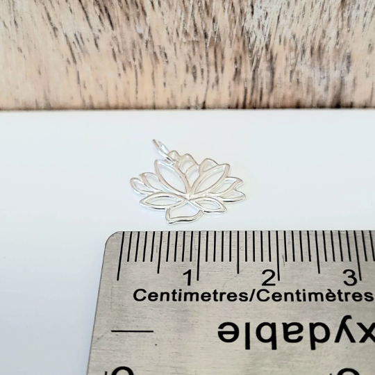 .925 Sterling Silver Lotus Charm